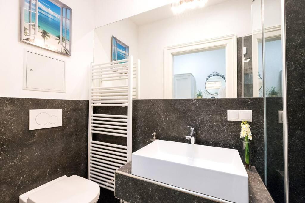 Anna Maria Near To Citycenter Apartment Wien