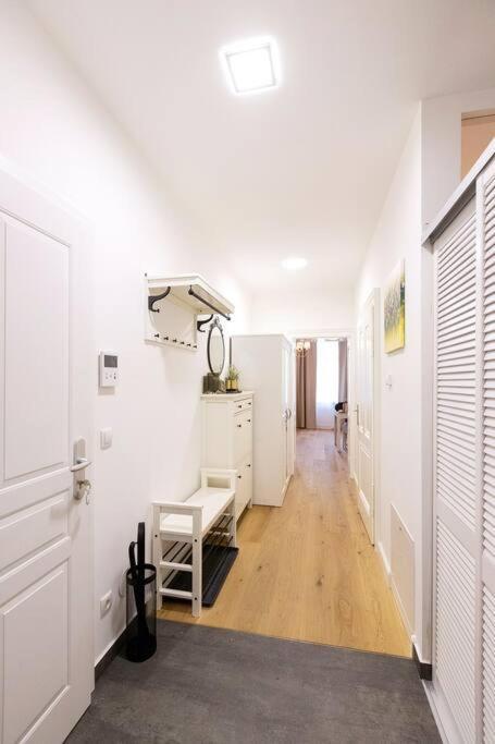 Anna Maria Near To Citycenter Wien
